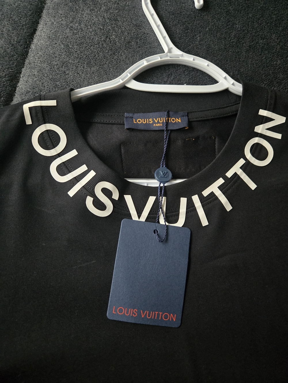 Louis Vuitton Black Short Sleeve Logo Collar T-Shirt - Picture 3 of 3